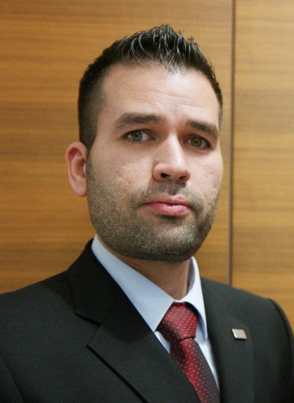 Dr. Henry Silvestriz